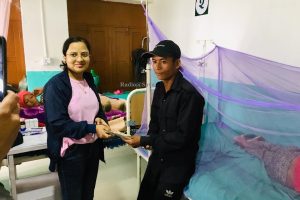 डेंगुका विरामीलाई संखुवासभा अस्पतालका कर्मचारीद्धारा सहयोग संकलन
