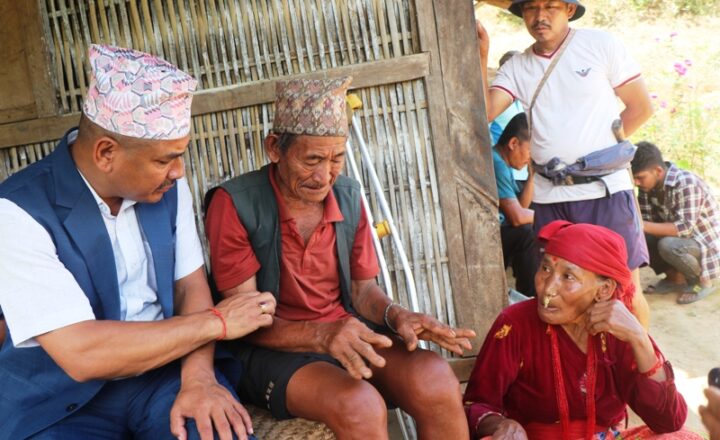 ३५ बर्षपछि फर्किएका प्रकाशलाई घरैमा नागरिकता दिने व्यवस्था हुन्छः मेयर उदास